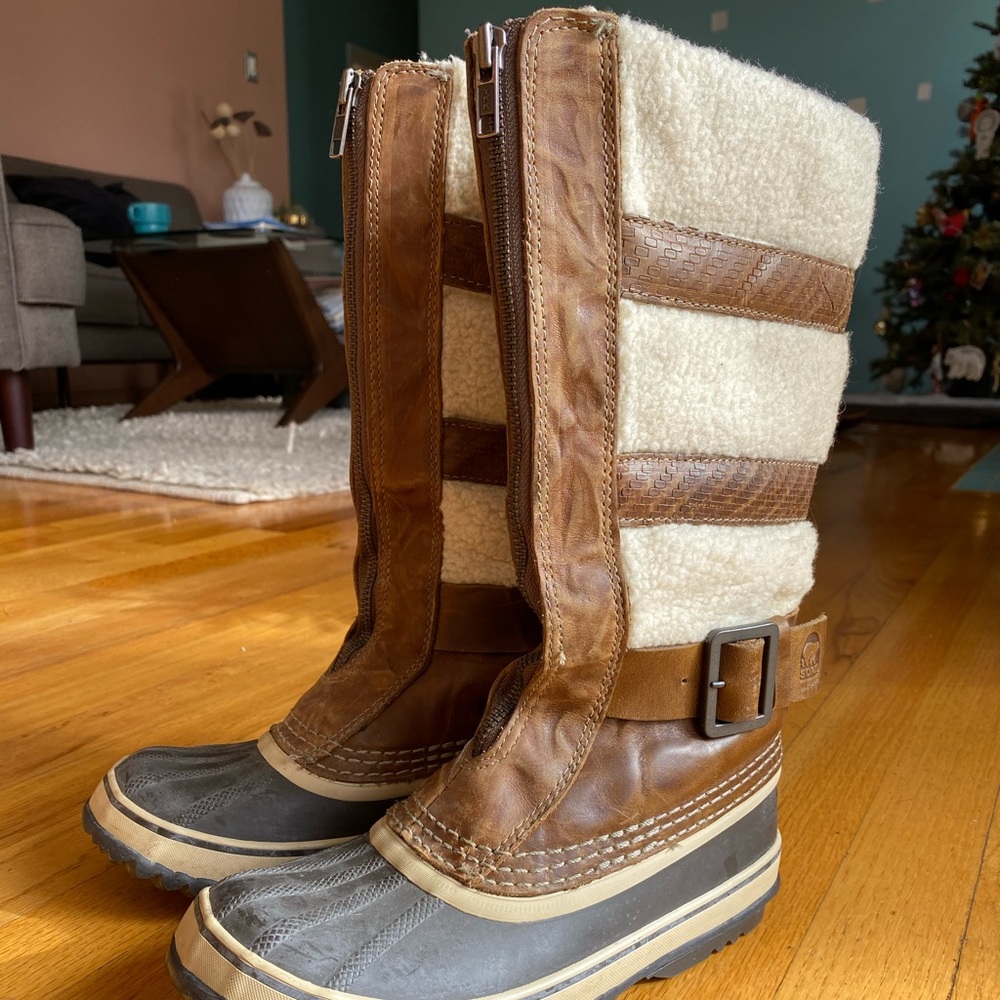 Sorel Helen of Tundra II